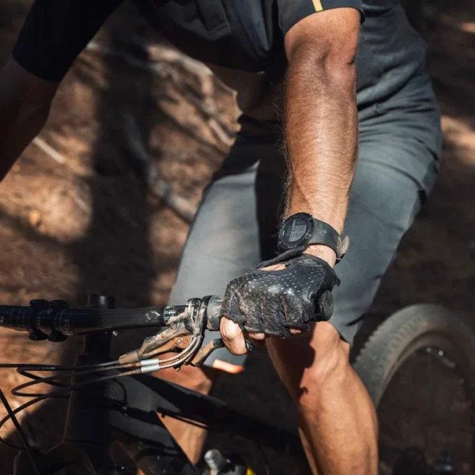 Suunto 5 all black – compact gps sports watch with great battery life