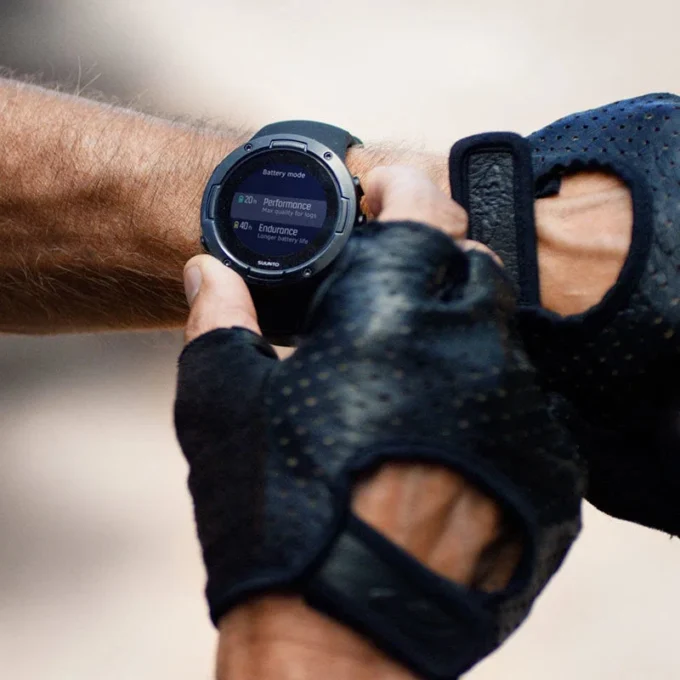 Suunto 5 all black – compact gps sports watch with great battery life