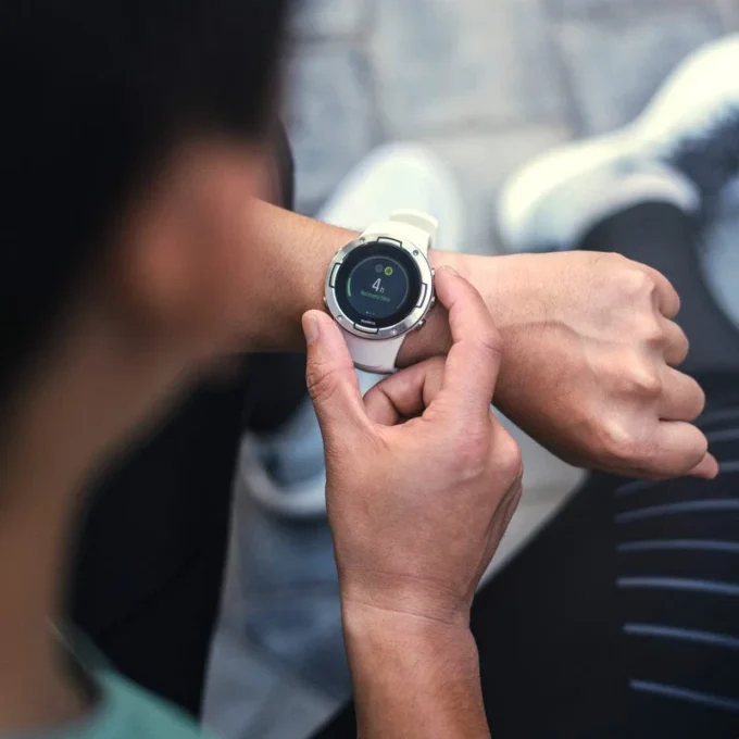 Suunto 5 white – compact gps sports watch with great battery life Suunto 5 white – compact gps sports watch with great battery life