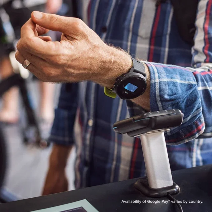 Suunto 7 black lime – smartwatch with versatile sports experience