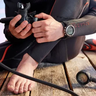 Suunto d4i novo black – usb cable and extension strap sold separately