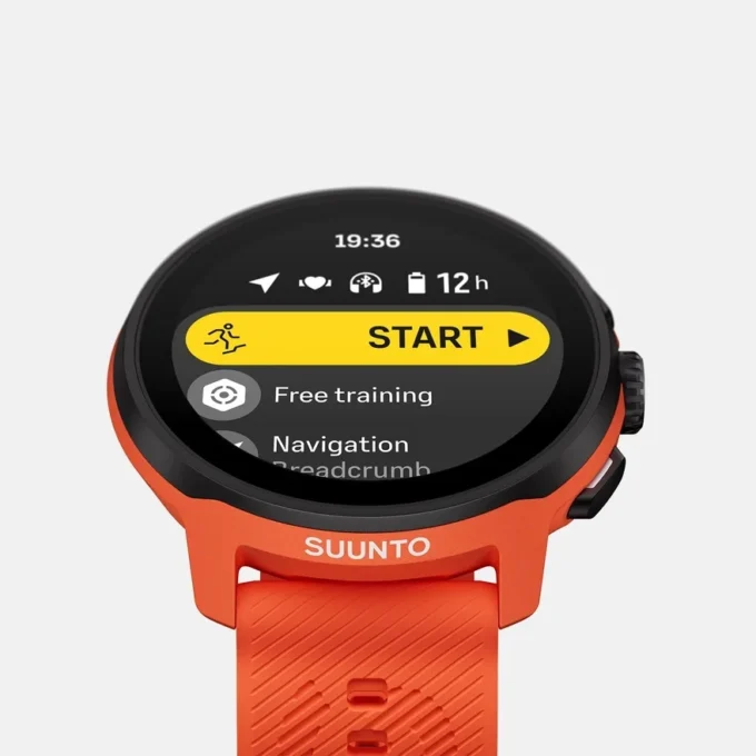 Suunto run coral orange with silicone strap