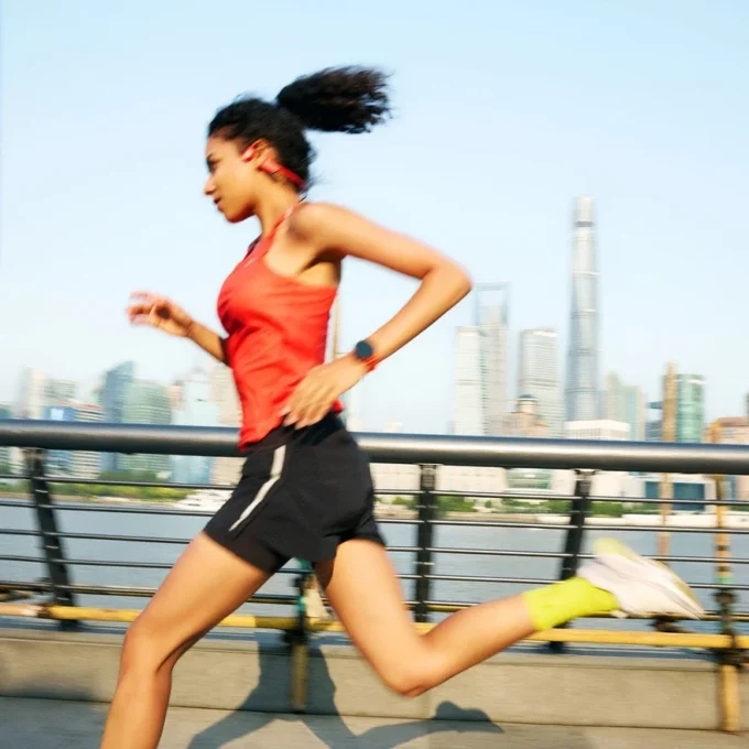 Suunto run coral orange with silicone strap