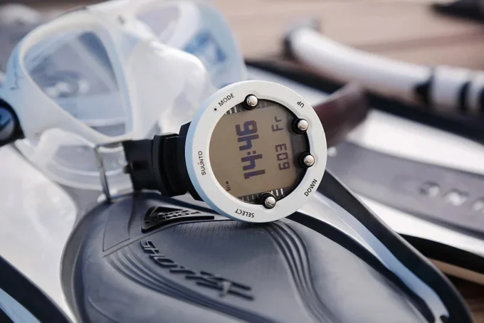 Suunto vyper novo white dive computer with compass & gas switch